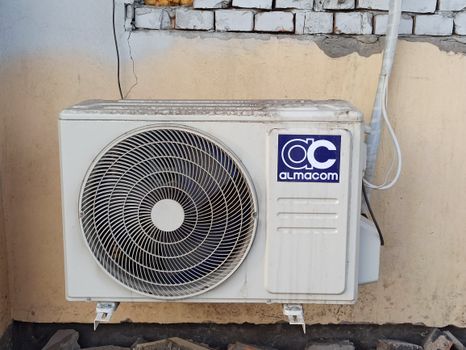 Split airco uitgelegd: zo koel je slim in Oogophuizen zonder stroomschrik
