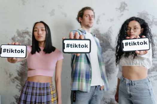 Deze tiktok-trends gaan nu viraal – en jongeren happen massaal toe