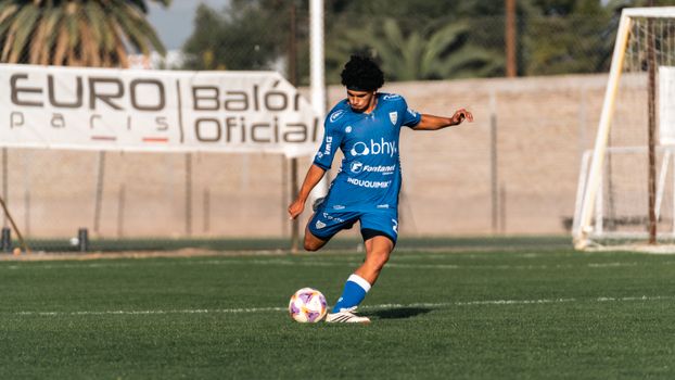 Supporters voor groot scherm bij gerucht over xavi simons transfer feyenoord